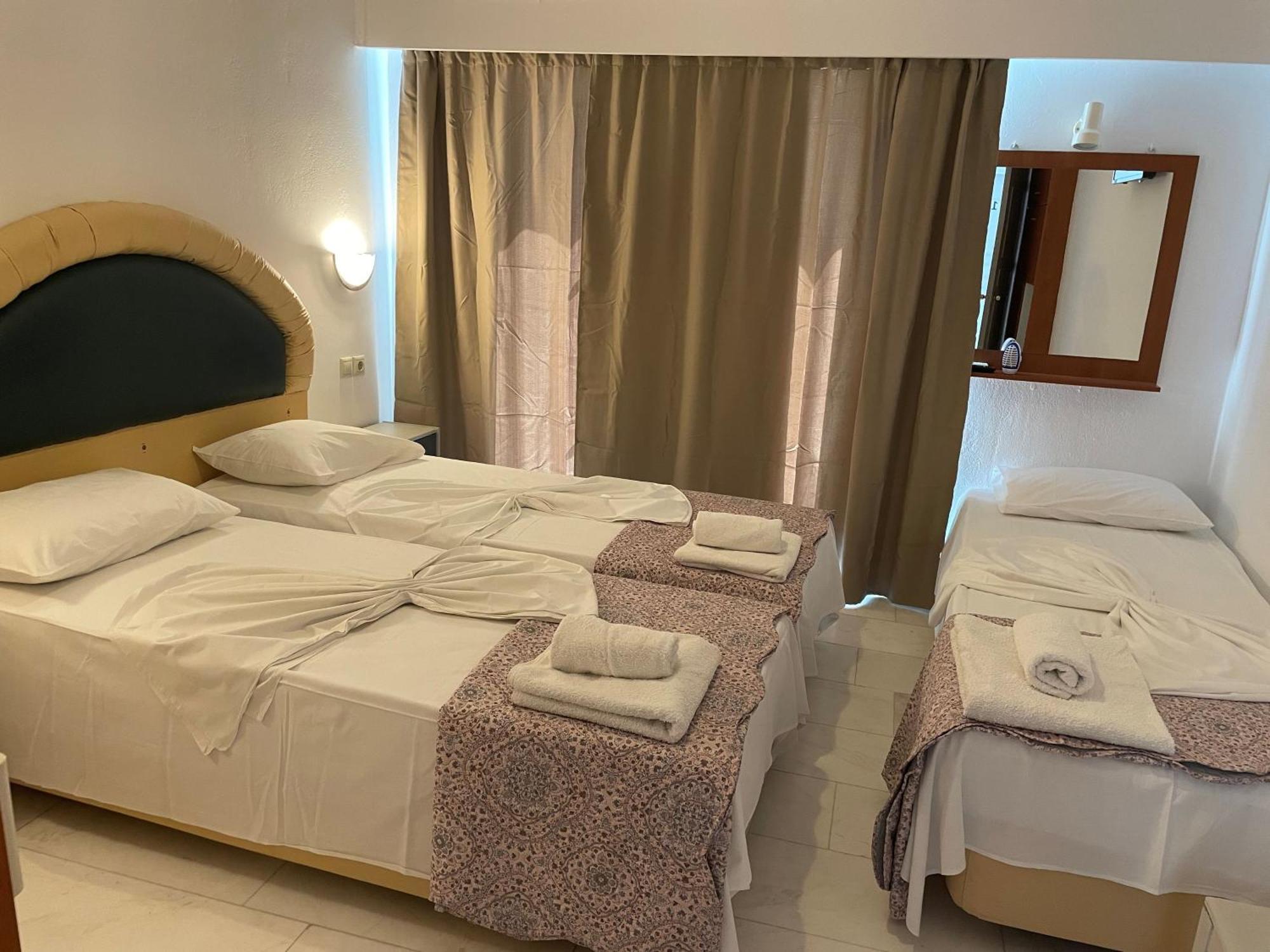Hotel Kourkoumelata Аргостоліон Екстер'єр фото
